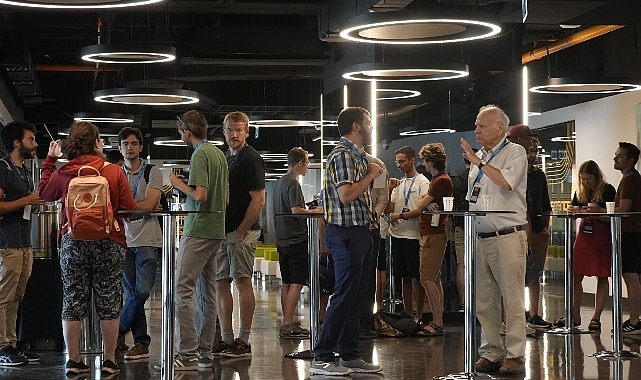 ‘Cosmic WISPers’in halka açık etkinliğinde evrenin karanlık yüzü konuşuldu- Haber Şafak