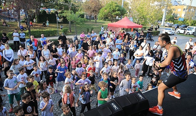 Cumhuriyet Otobüsü Bayrampaşa’da- Haber Şafak