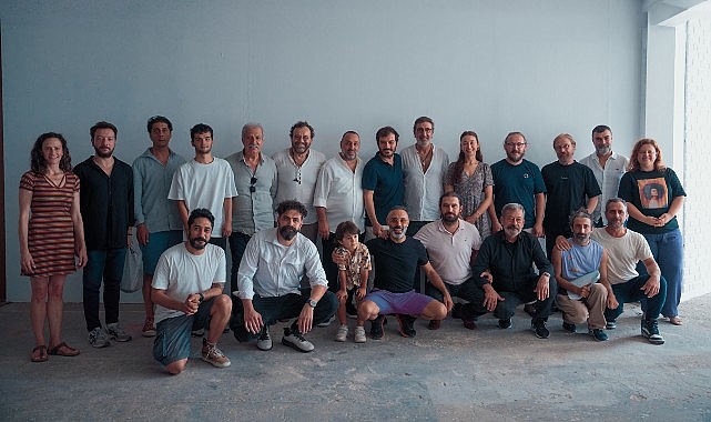 “Dayı 2: Bir Adamın Hikayesi” filminin oyuncuları okuma provasında bir araya geldi – Haber Şafak