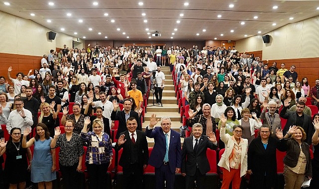 Ege Üniversitesinde “Yeni Medya ve İletişim Tezli Yüksek Lisans Programı” açıldı- Haber Şafak