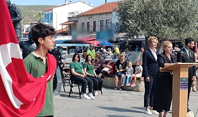 Foça kurtuluşunun 102. yılını kutladı.- Haber Şafak