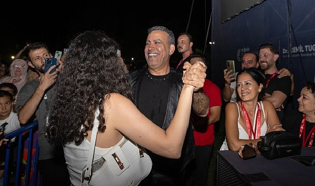 Haluk Levent ile unutulmaz 9 Eylül coşkusu- Haber Şafak