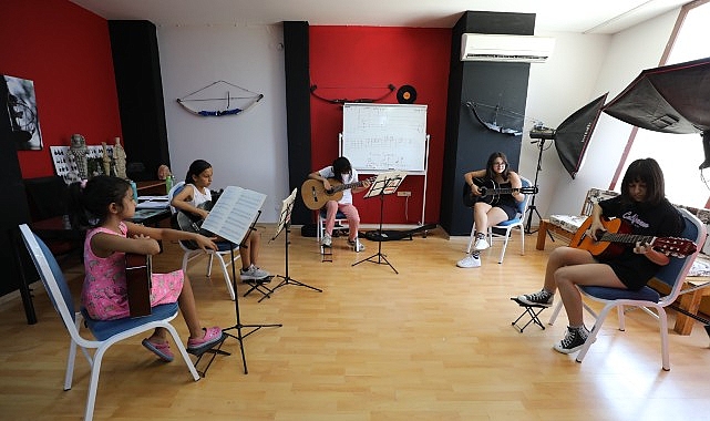 Narlıdere’de kış kursları başlıyor: İlk kez ücretsiz olacak.- Haber Şafak