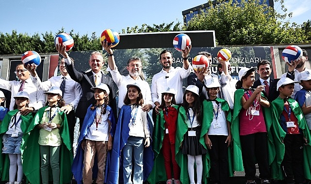 Bakan Yumaklı, Sokak Muhafızları’nı ödüllendirdi- Haber Şafak