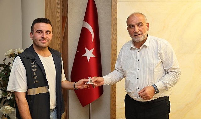 Başkan İbrahim Sandıkçı’dan Kahraman Zabıtalara Ödül- Haber Şafak