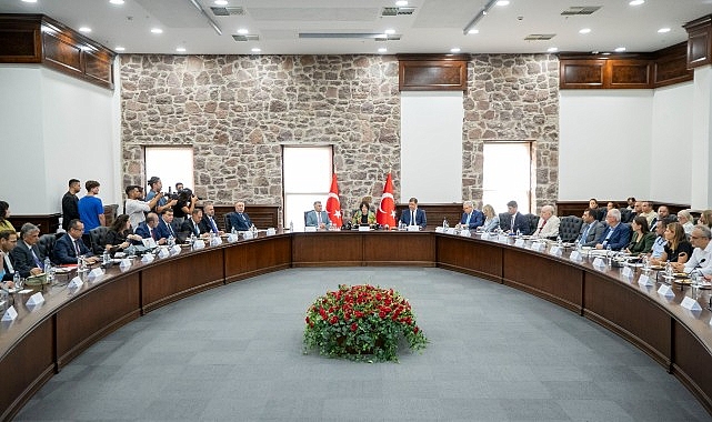 Başkan Tugay, İzmir Körfezi Acil ve Kısa Vadeli Eylem Planı’na itiraz nedenlerini açıkladı:  “Şerhimi paylaşarak imzalayacağım”- Haber Şafak