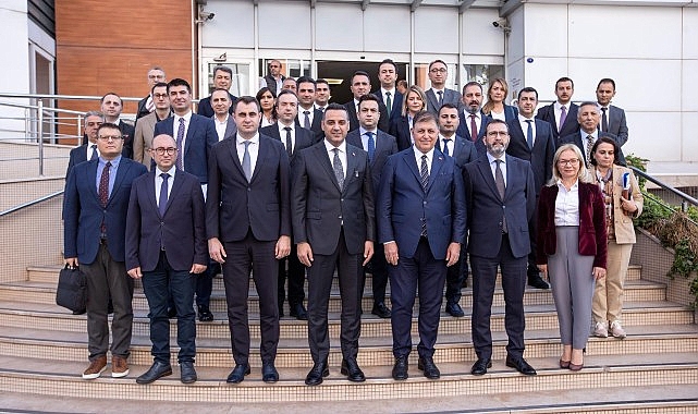 Başkan Tugay’dan ilçe belediyelerine destek mesajı- Haber Şafak