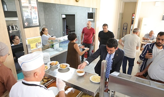 Bayraklı’da üçüncü kent lokantası açıldı- Haber Şafak