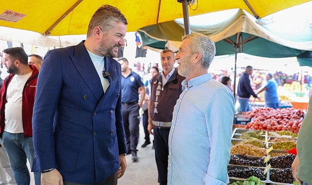 Buca Belediye Başkanı Görkem Duman, pazarcılarla kahvaltıda buluştu- Haber Şafak
