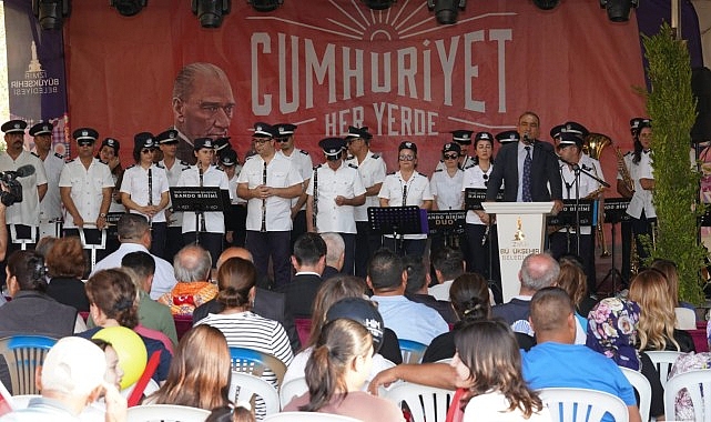 Cumhuriyet coşkusu Kemalpaşa’da başladı- Haber Şafak