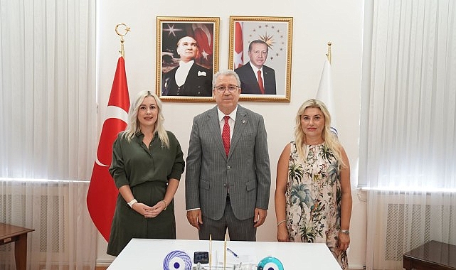 Egeli akademisyenden Melisa bitkisini ilaç sektörüne kazandıracak proje- Haber Şafak