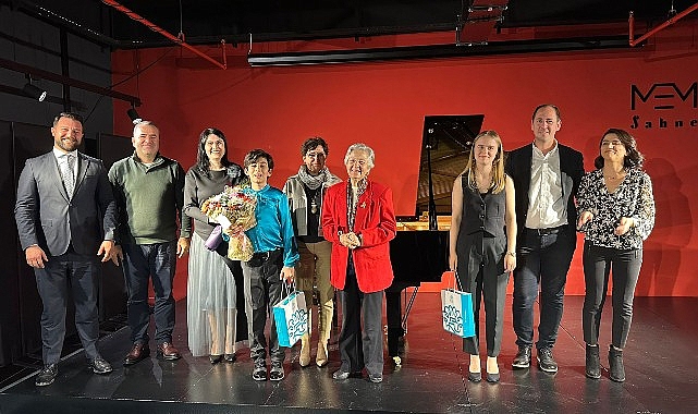Genç piyanist Ali Keskin yeteneğiyle alkışları topladı - Haber Şafak