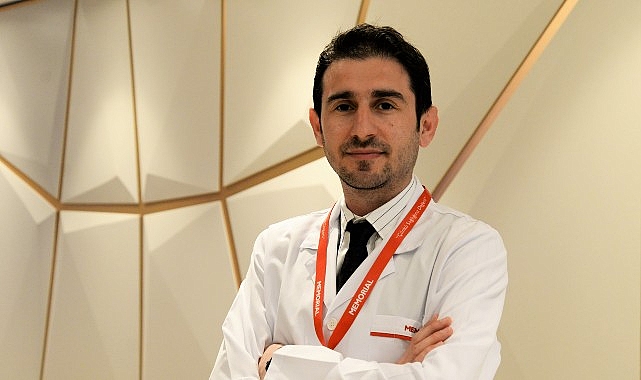 Gözde Işık Parlamaları Retina Yırtığı Habercisi Olabilir!- Haber Şafak