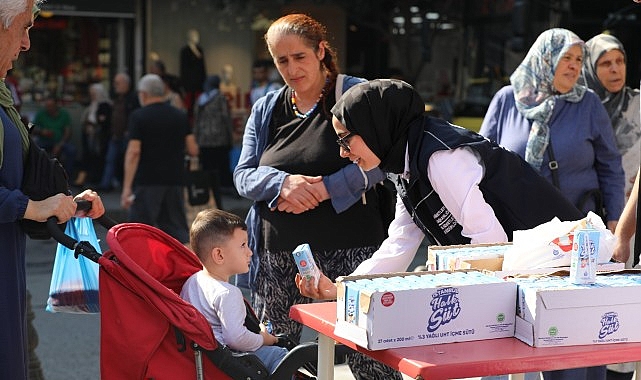 İBB, Dünya Süt Günü’nde 39 İlçede 70.038 Paket Süt Dağıttı- Haber Şafak