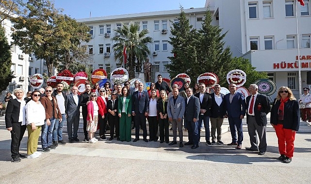 Karşıyaka’da Cumhuriyet Bayramı gururla kutlanıyor!  – Haber Şafak
