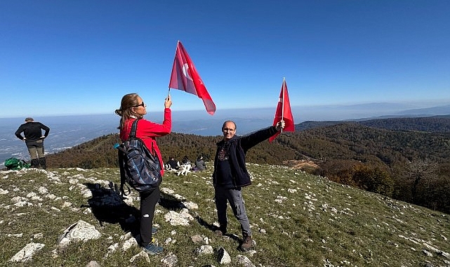 Kartepe’nin zirvesinde Cumhuriyet coşkusu- Haber Şafak
