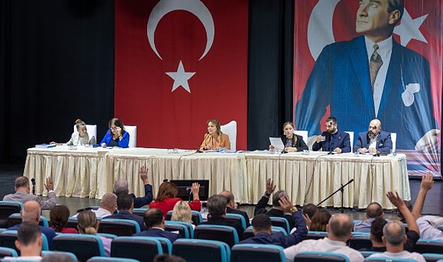 Konak Belediye Meclisi 2025 yılı mali bütçesini onayladı- Haber Şafak