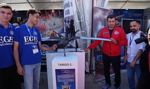 TEKNOFEST Yönetim Kurulu Başkanı Bayraktar, EÜ standını ziyaret etti- Haber Şafak