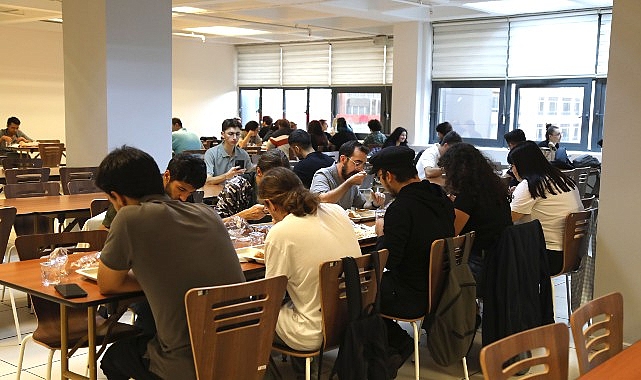 Üniversitelilerin Akşam Yemeği Çankaya Belediyesi’nden- Haber Şafak