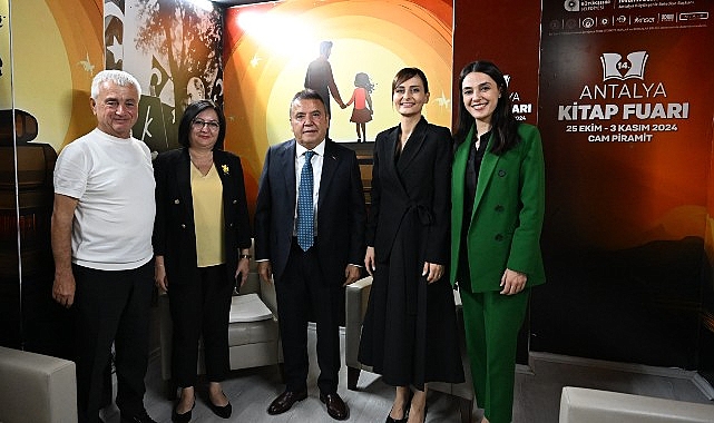 14. Antalya Kitap Fuarı’na öğrencilerden yoğun ilgi- Haber Şafak