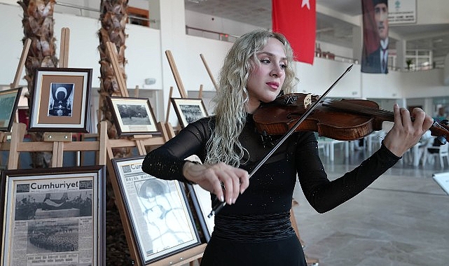 Atatürk Sergisi Ziyaretçilerini Ağırlıyor- Haber Şafak