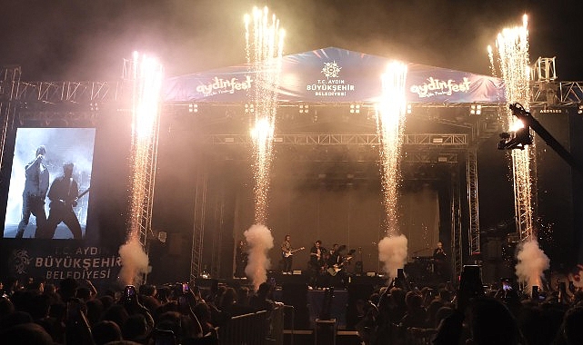 Aydınlı gençlerden Başkan Çerçioğlu’na Aydınfest teşekkürü.- Haber Şafak
