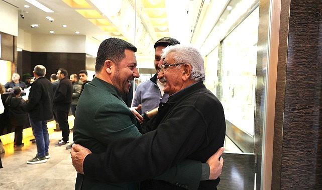 Başkan Arı’dan Belediye Caddesi ve Tahmis Caddesi’nde esnaf ziyareti.- Haber Şafak