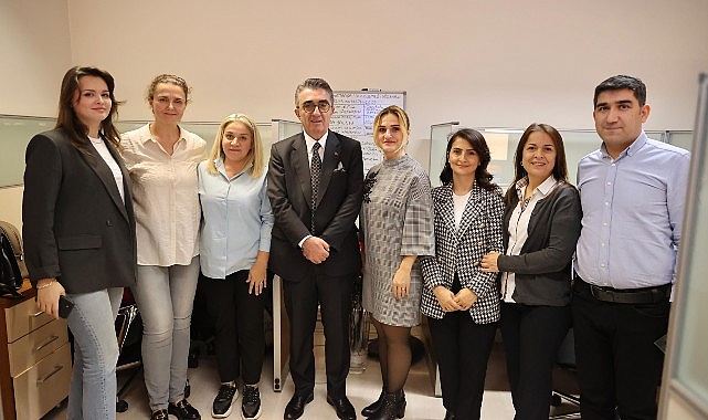 Başkan Hasan Mutlu, bu kez de çağrı merkezinde çalıştı- Haber Şafak