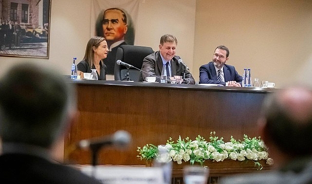 Başkan Tugay Selçuk’ta hem esnafla hem muhtarlarla buluştu “2025 ne hedeflediysek yapıp bitirdiğimiz bir yıl olacak” – Haber Şafak