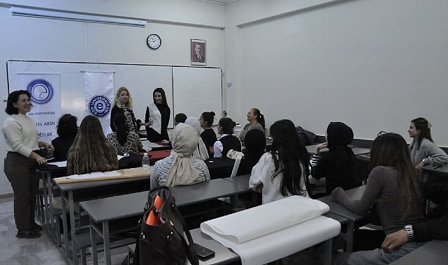 Egeli gençler, tekstil sektörünün güncel trendleriyle tanıştılar- Haber Şafak