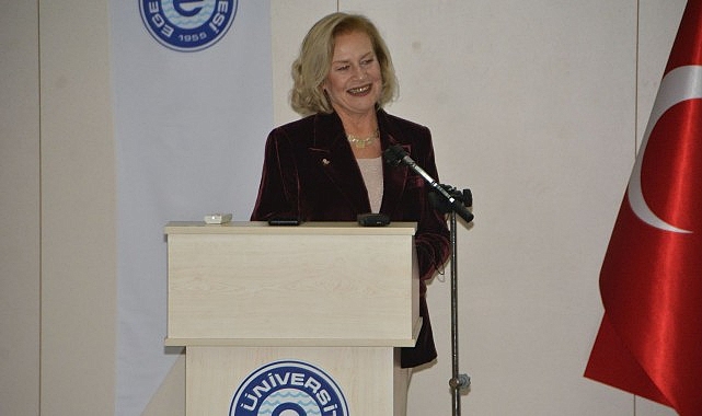 EÜ Hemşirelik Fakültesinde Prof. Dr. Zümrüt Başbakkal emekliliğe uğurlandı- Haber Şafak