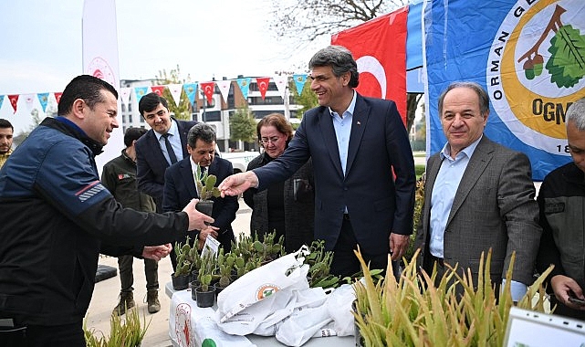 Kartepe’de 2300 Fidan Dağıtıldı- Haber Şafak