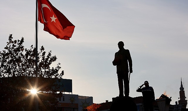 Urla’da saygı ve özlemle Atatürk’e vefa- Haber Şafak