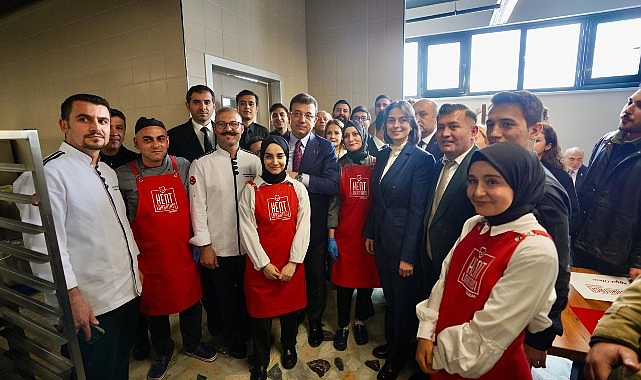 Üsküdar Belediyesi’nin Kent Lokantası İlk Yemeklerini Dağıttı- Haber Şafak
