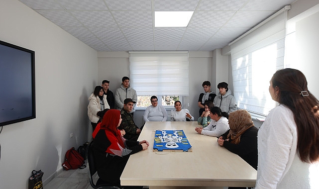 15 Temmuz Şehitler Anadolu Lisesi’nden Özel İnsanlara Ziyaret- Haber Şafak