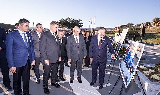 Aliyev 21. ölüm yıl dönümünde İzmir’de anıldı- Haber Şafak
