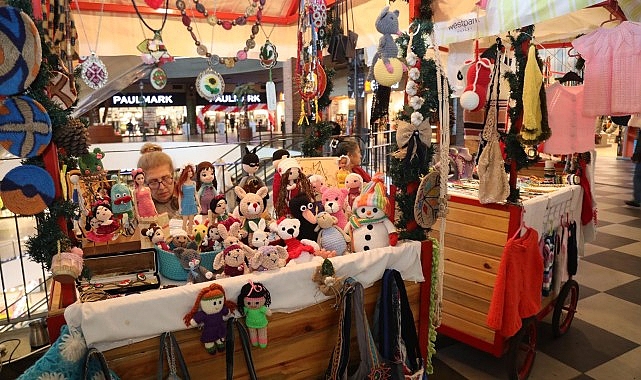 Bayraklı’nın üreten kadınlarından yılbaşına özel sergi- Haber Şafak