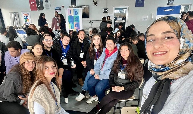 Büyükşehir öncülüğünde farkındalık adımı İzmirli gençler “fark edil-fark ettir” diyerek buluştu- Haber Şafak