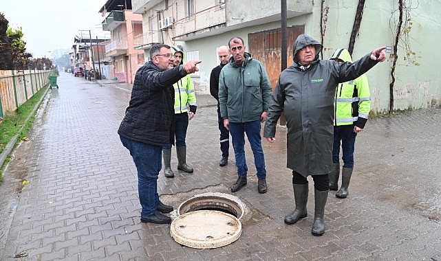 Büyükşehir ve MASKİ Ekipleri Şiddetli Yağışa Karşı Sahada- Haber Şafak