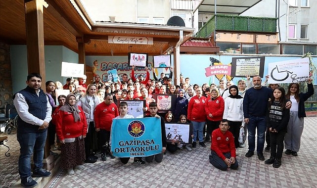 Engelsiz Yaşam Merkezine Sürpriz Ziyaret- Haber Şafak