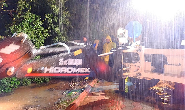 Kemer Belediyesi tam kadro sahada- Haber Şafak