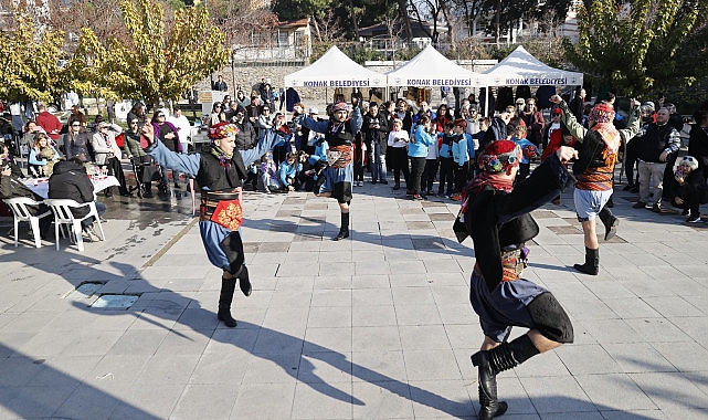 Konak’ta yeni yıl coşkusu kermeslerle devam ediyor- Haber Şafak