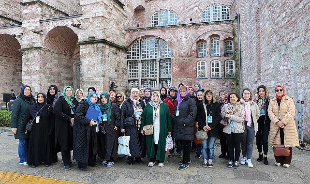 Küçükçekmece Belediyesi’nden Kadınlara Özel Gezi: İstanbul’un Simgelerine Ücretsiz Yolculuk Devam Ediyor- Haber Şafak