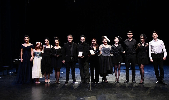 Lüleburgaz’da ‘Ahh Şu Opera’ sahnelendi- Haber Şafak