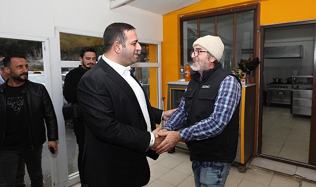 Narlıdere Belediye Başkanı Erman Uzun, Küçük Esnaf Sanayi Sitesi’nde bölge esnafı ve vatandaşlarla bir araya gelerek talep ve önerileri dinledi  – Haber Şafak