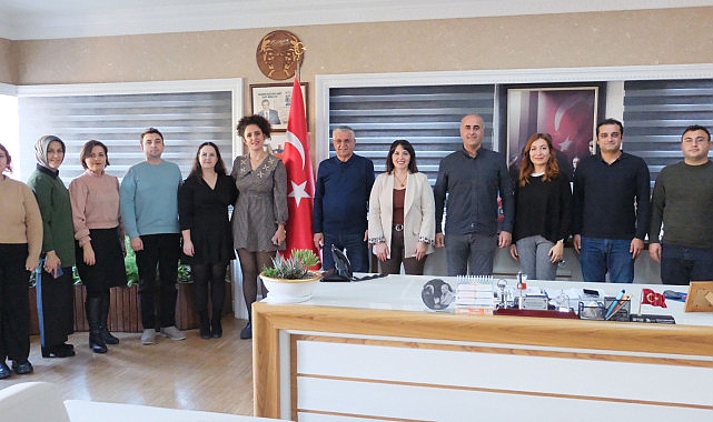 Öğretmenler Başkan Topaloğlu’nun yeni yılını kutladı- Haber Şafak