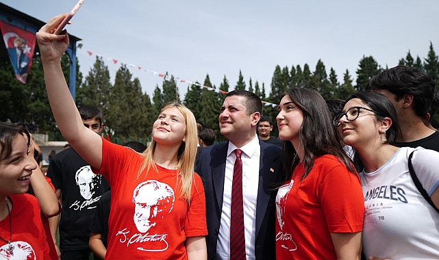 Torbalı Belediyesi’nden öğrencilere hem eğitim hem de ulaşım desteği- Haber Şafak
