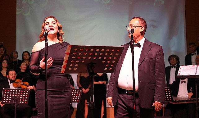 Zeki Müren Sevilen Şarkılarıyla Anıldı- Haber Şafak