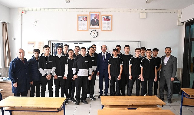 Başkan Altay: “Üniversiteye Hazırlanan Öğrencilerimize Nakdi Desteğin İlk Ödemesini Yaptık”- Haber Şafak