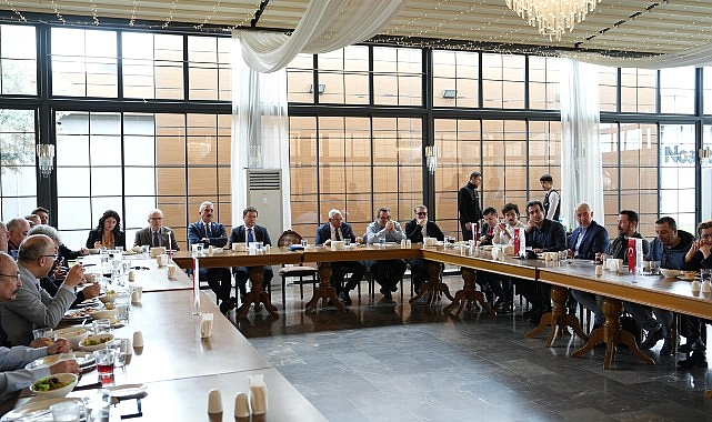 Başkan Aydın iş insanları ile bir araya geldi- Haber Şafak